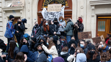 Online-France.jpg