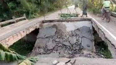 Collapsed Culvert Cuts Off Thousands in Jashores Abhaynagar.jpg