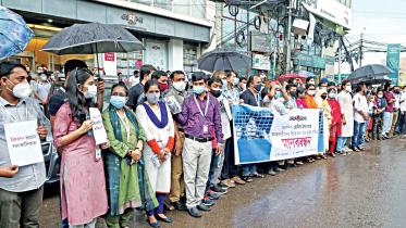 prothom-alo-journalsts.jpg