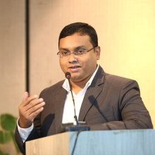 Dr Tareq Salahuddin