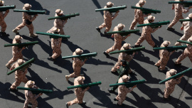 Military march in Tehran-1.jpg