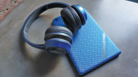 Headphone