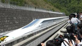 japanese train.jpg