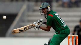 Shakib Al Hasan in action