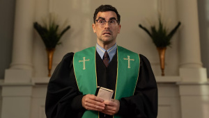 dan-levy-as-nicky-in-episode-103-of-big-mistakes.jpg
