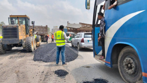 The Elenga flyover construction on the eastern end of the Jamuna Bridge began in 2022 and was scheduled for completion in 2025. However, about 40 percent of the work remains incomplete. Photo: Star 