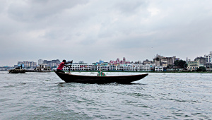 buriganga_boatmen.jpg