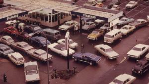 gas-station-oregon-1973.jpg