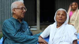 op_-_pabitra_sarkar_with_his_twin_sister_lila_-_nasir_ali_mamun.jpg