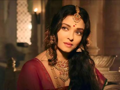 Ponniyin Selvan-1, Aishwarya Rai  Bachchan, bahubali, Arulmozhivarman