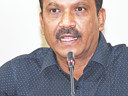 dr._asif_nazrul.jpg