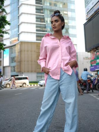 The ultimate guide to styling oversized ‘boyfriend’ shirts
