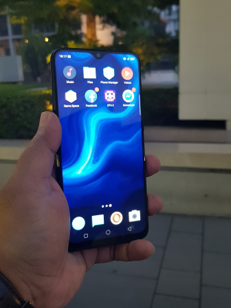 Realme full.jpg