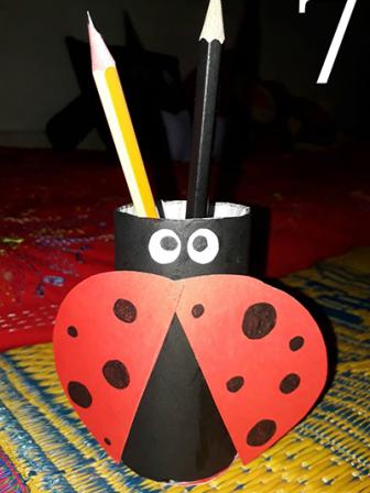 DIY pen stand