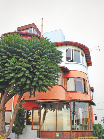 vibrant_valparaiso6.jpg