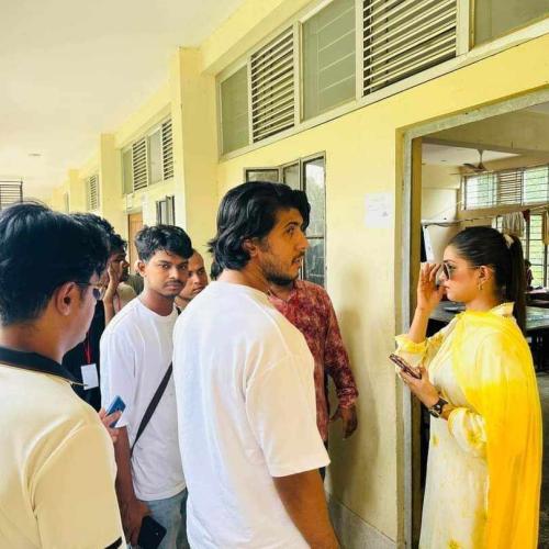Tanjin Tisha, Tawsif Mahbub, and others serve meals to flood victims in shelters
