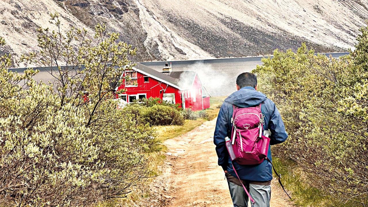 Travel to north pole